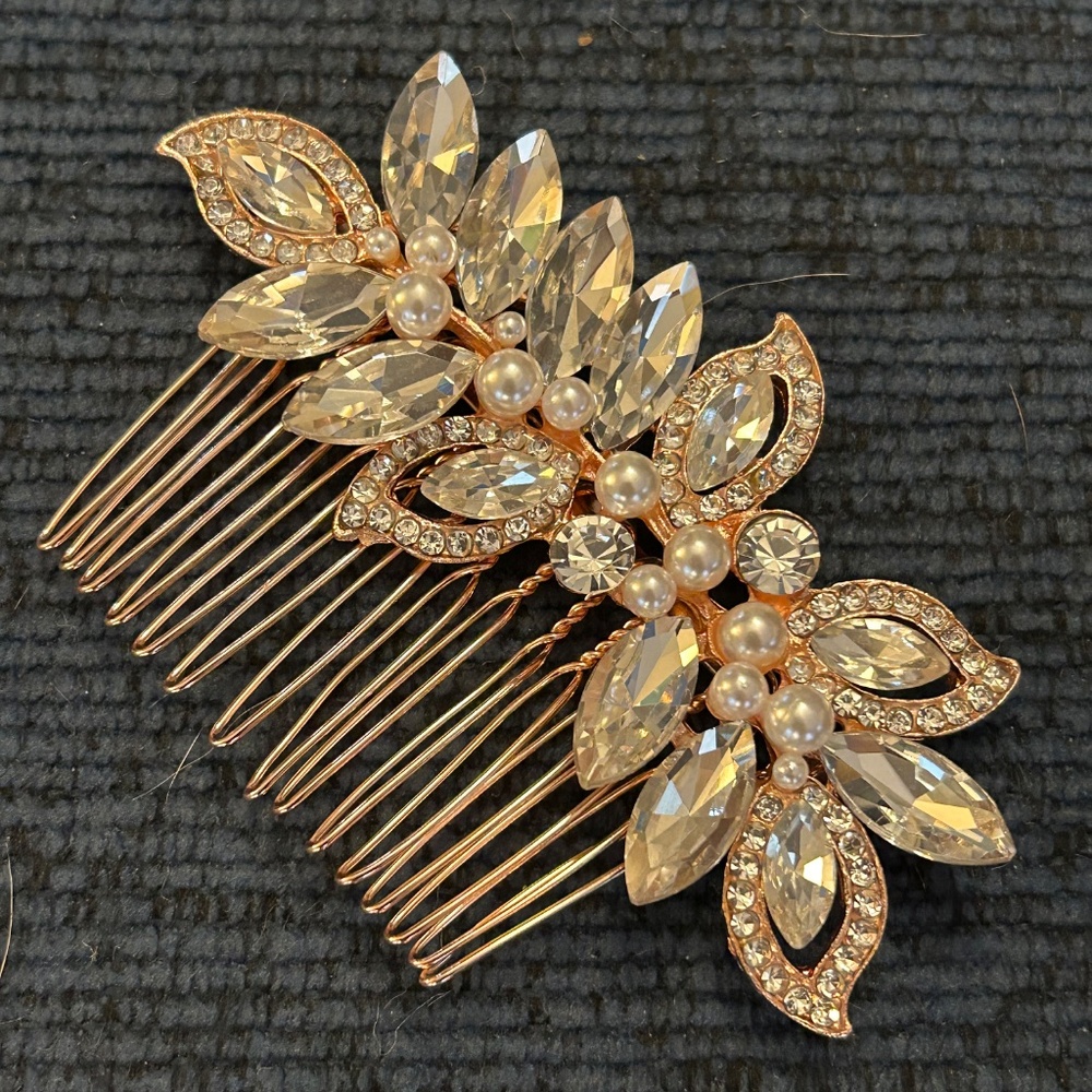 Rose gold jewelry and hair comb - Picture 4 of 4